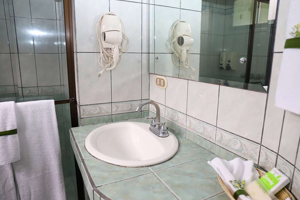 Superior bathroom